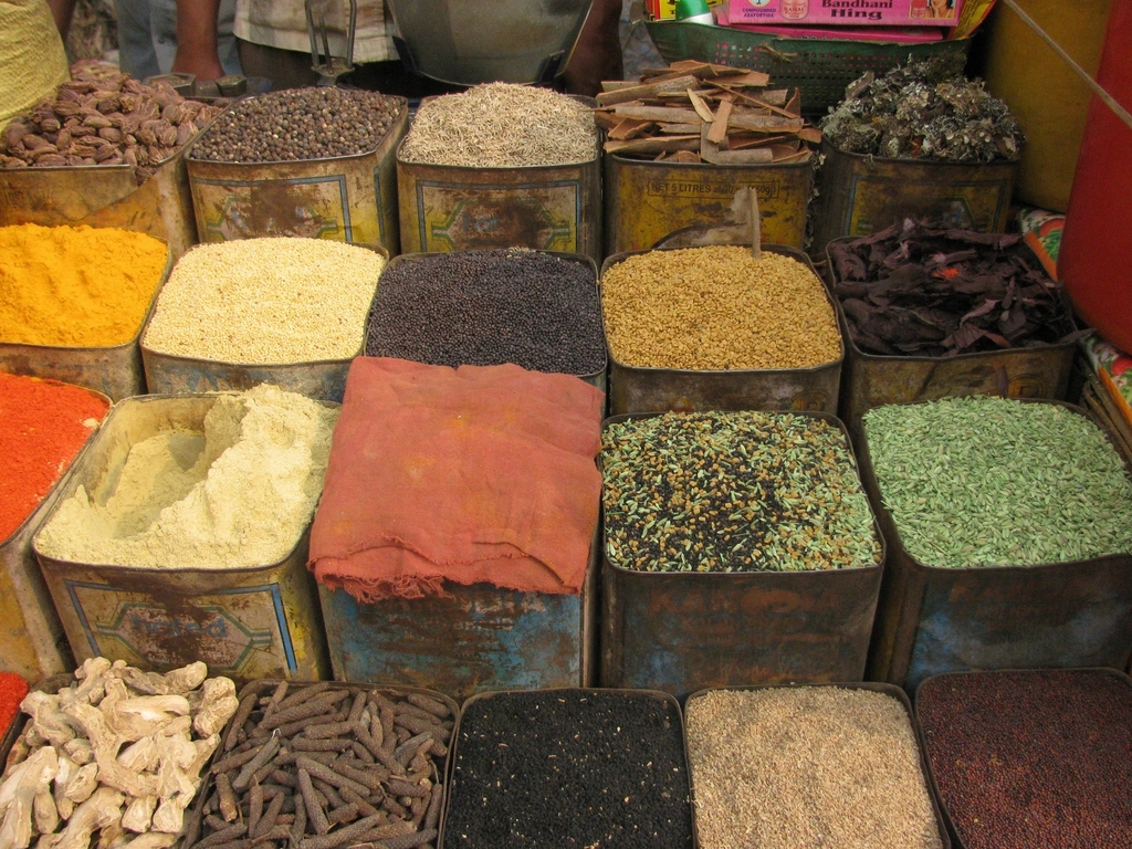 Épices et couleurs du souk